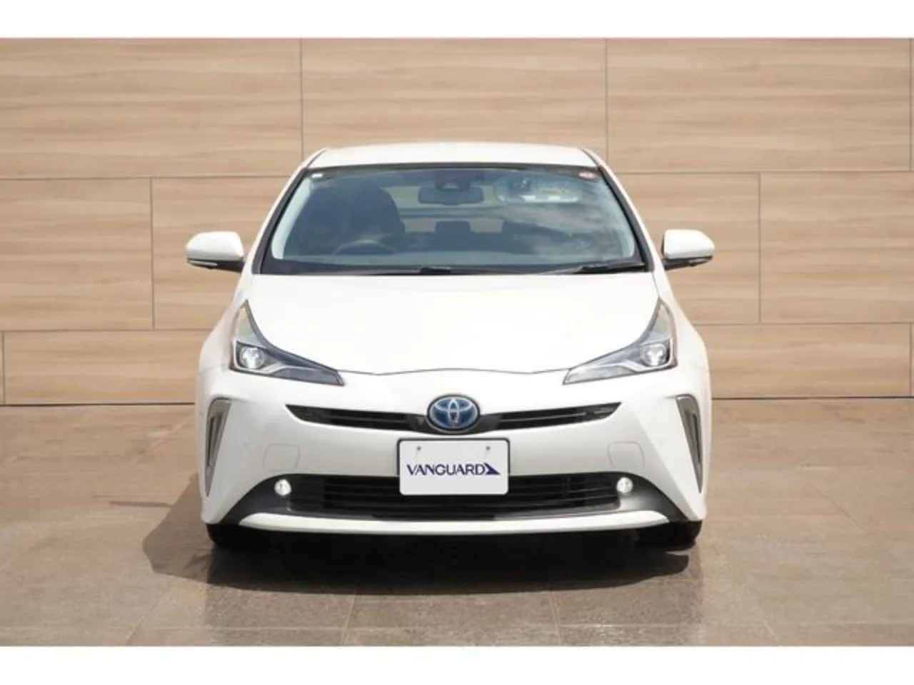 TOYOTA Prius A Touring Selection