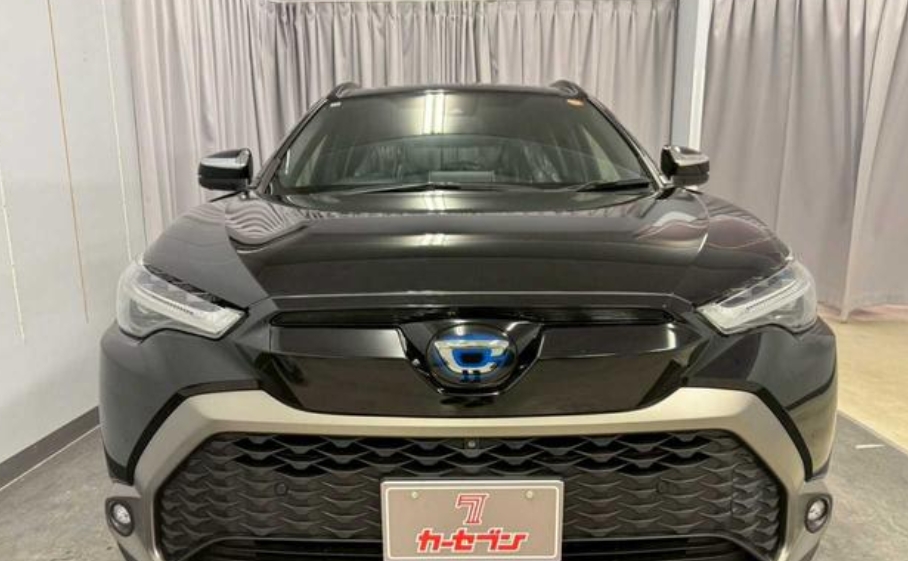 COROLLA CROSS 2021 BLACK COLOR - image 2