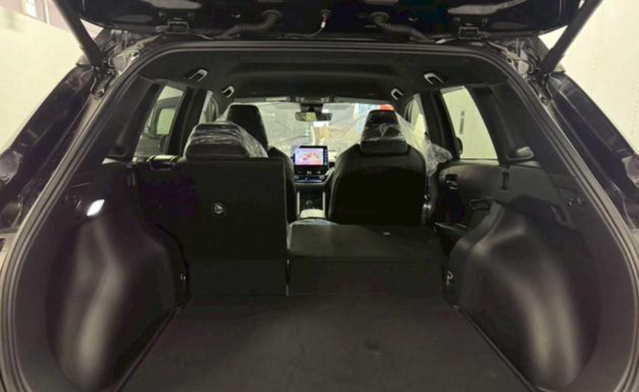 COROLLA CROSS 2021 BLACK COLOR - image 7