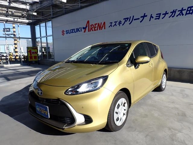TOYOTA AQUA G 2021 GOLD COLOR