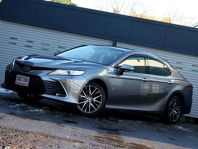 TOYOTA CAMRY G LEATHER PACKAGE 2021  SILVER COLOR