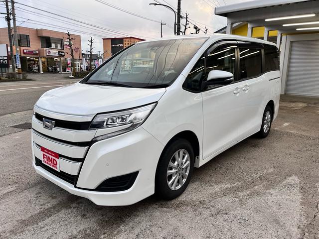 TOYOTA NOAH X 2021 PEARL COLOR