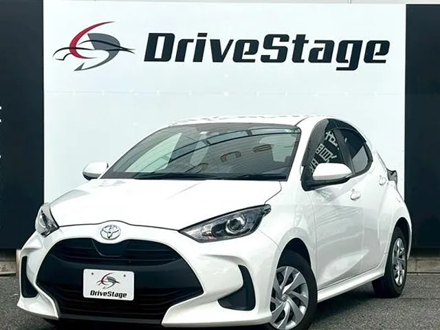 TOYOTA YARIS 2022 X PACKAGE PEARL COLOR