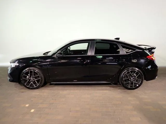 Civic 2021 Ex Black Color - image 4