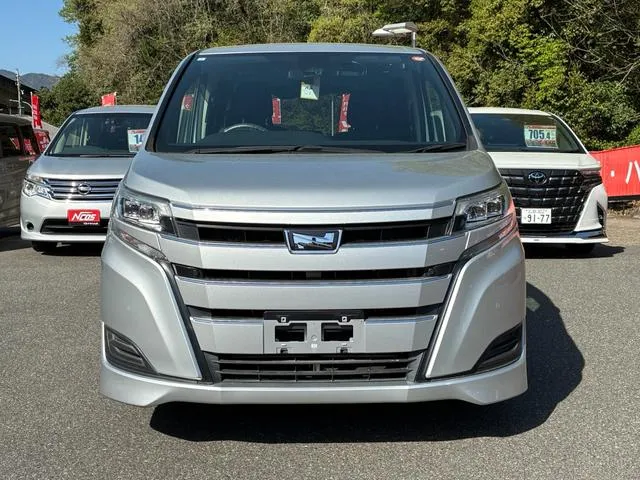 TOYOTA NOAH X HYBRID 2022 SILVER