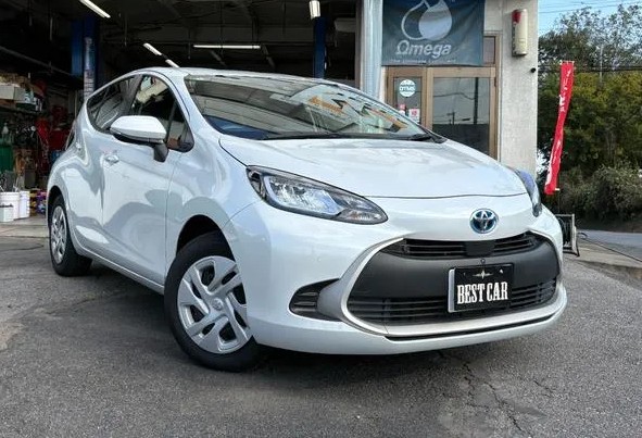 TOYOTA AQUA G 2022 PEARL WHITE