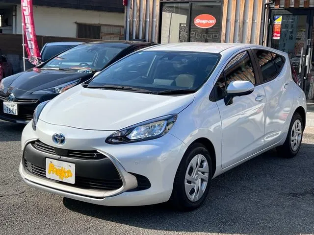 TOYOTA AQUA G 2022 PEARL