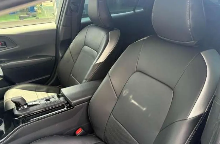 TOYOTA PRIUS 2023 PACKAGE X SILVER - image 2