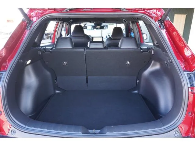 COROLLA CROSS HYBRID-Z RED - image 9