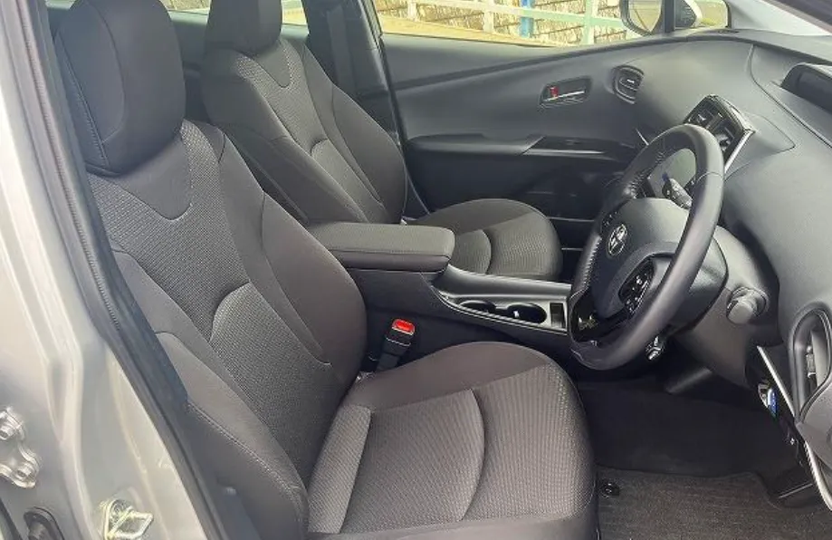 TOYOTA PRIUS 2022 S PACKAGE SILVER - image 7