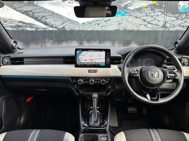 HONDA VEZEL E:HEV Z PLAY PACKAGE BLUE - image 2