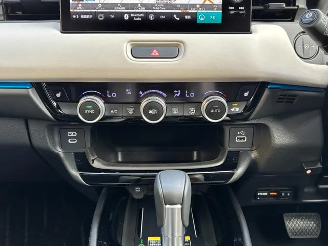 HONDA VEZEL E:HEV Z PLAY PACKAGE BLUE - image 12