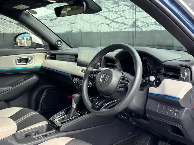 HONDA VEZEL E:HEV Z PLAY PACKAGE BLUE - image 13