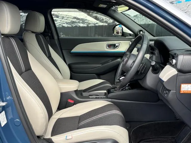 HONDA VEZEL E:HEV Z PLAY PACKAGE BLUE - image 14
