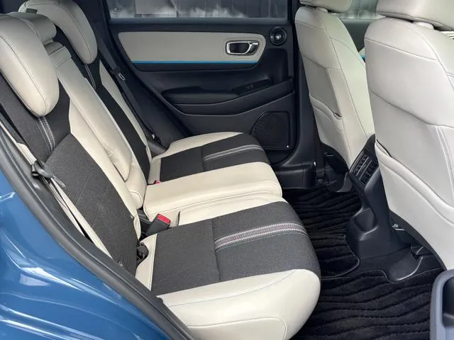 HONDA VEZEL E:HEV Z PLAY PACKAGE BLUE - image 16