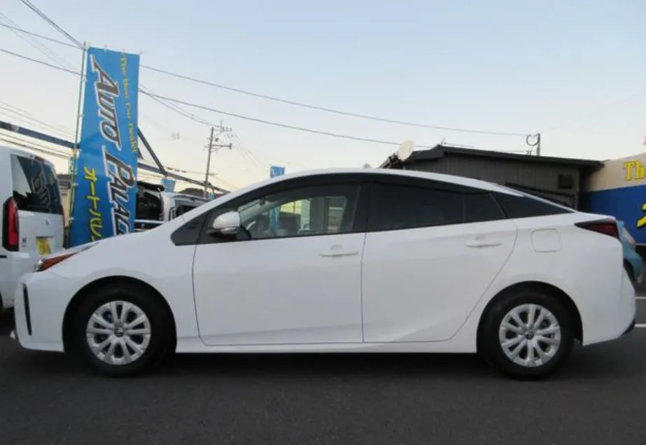 TOYOTA PRIUS 2022 S PACKAGE WHITE - image 9