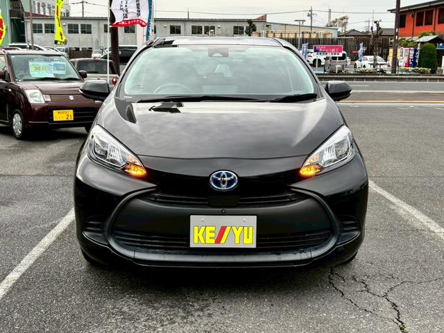 TOYOTA AQUA X BLACK - image 2