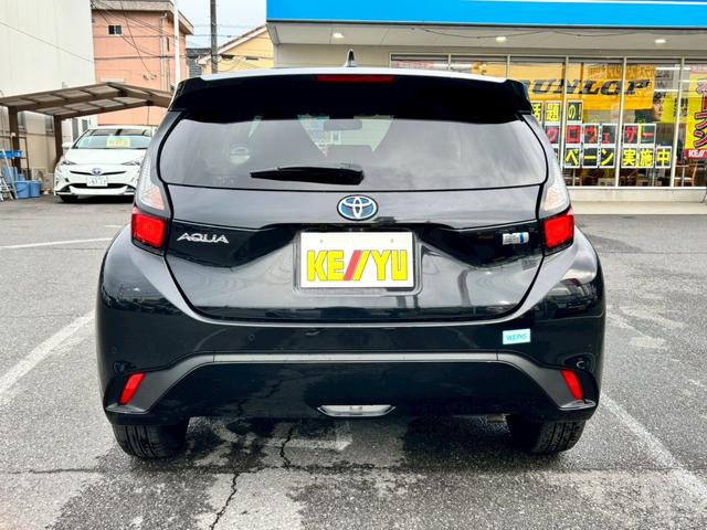 TOYOTA AQUA X BLACK - image 7