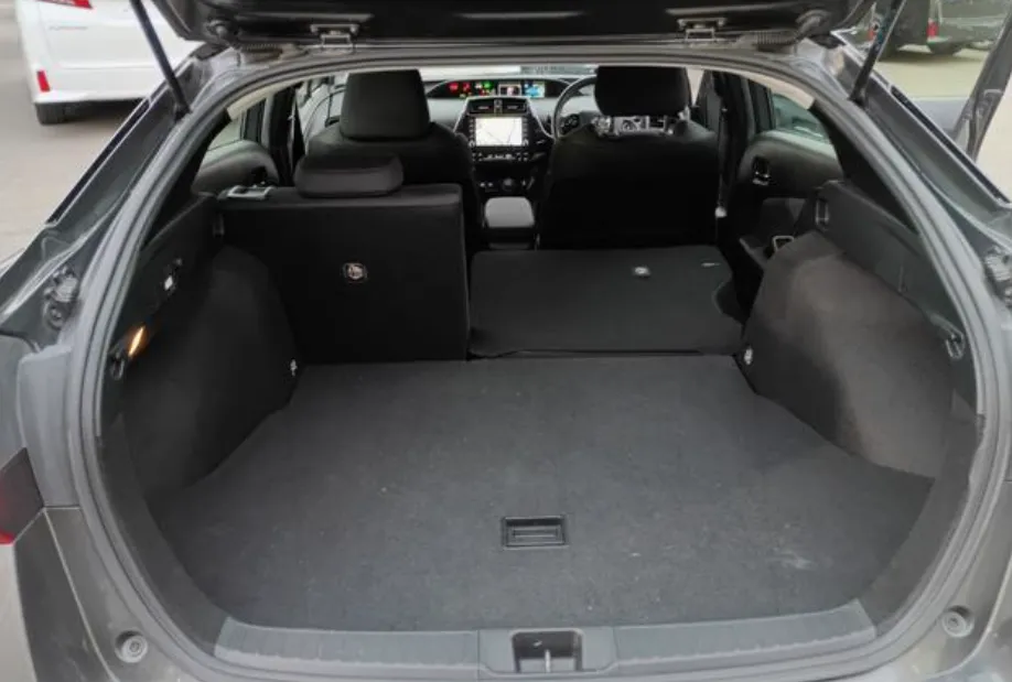 TOYOTA PRIUS 2022 S PACKAGE GRAY - image 3