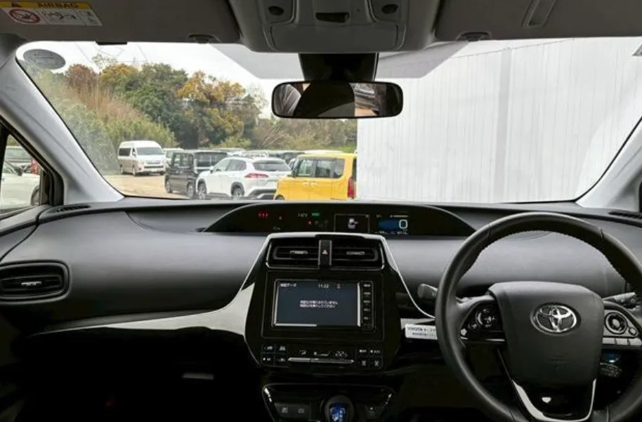 TOYOTA PRIUS 2022 S PACKAGE BLACK - image 11