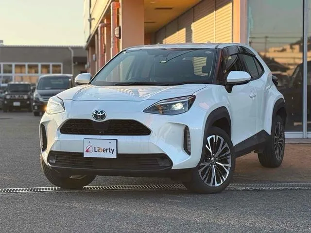 YARIS CROSS Z 2021 PEARL WHITE - image 3