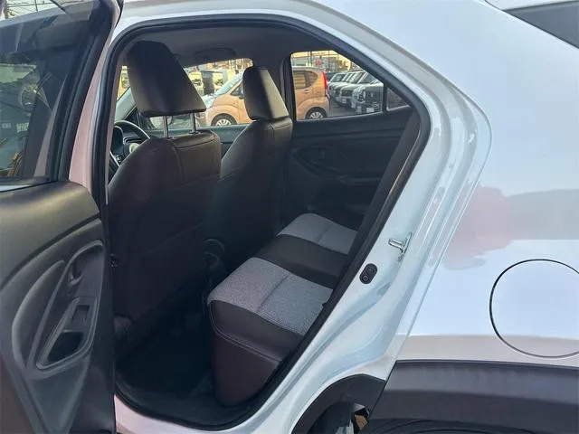 YARIS CROSS Z 2021 PEARL WHITE - image 8
