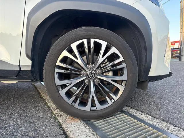 YARIS CROSS Z 2021 PEARL WHITE - image 9