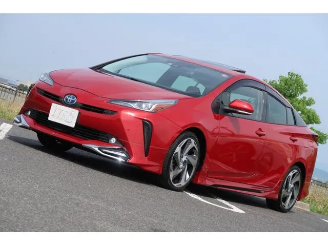 TOYOTA PRIUS A PREMIUM 2021 RED COLOR - image 1
