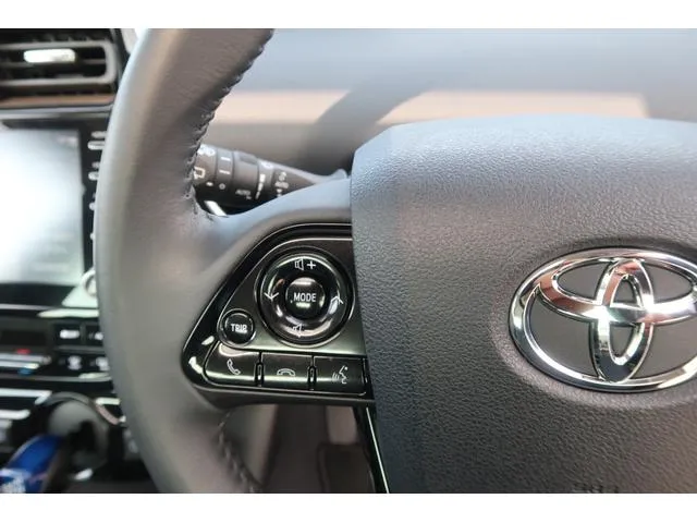 TOYOTA PRIUS A PREMIUM 2021 RED COLOR - image 2