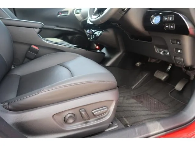 TOYOTA PRIUS A PREMIUM 2021 RED COLOR - image 6
