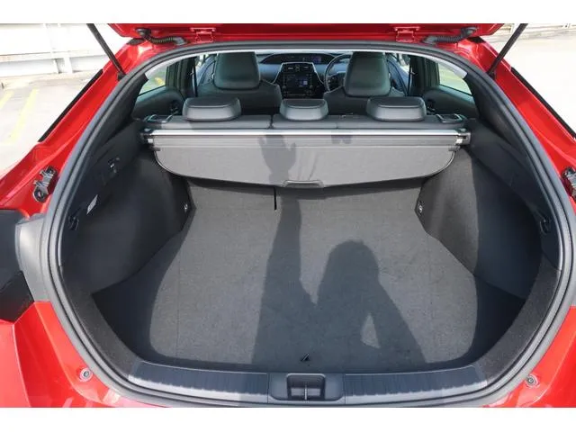 TOYOTA PRIUS A PREMIUM 2021 RED COLOR - image 7