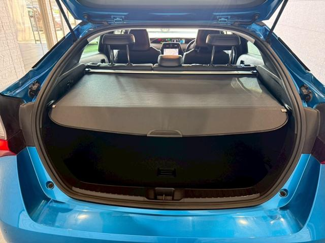 TOYOTA PRIUS A TOURING SELECTION BLUE M - image 3