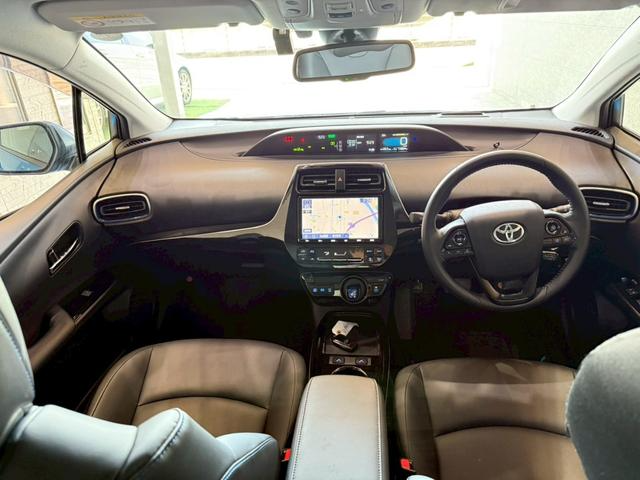 TOYOTA PRIUS A TOURING SELECTION BLUE M - image 2