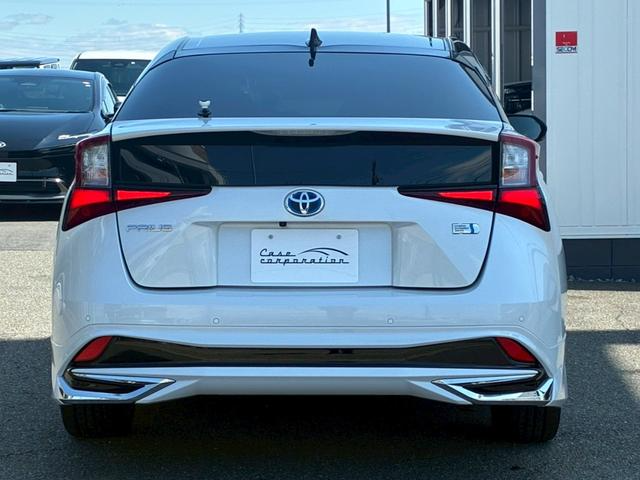 TOYOTA PRIUS S TOURING SELECTION BLACK EDITION - image 9