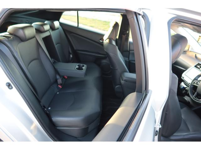 TOYOTA PRIUS A PREMIUM SILVER - image 9