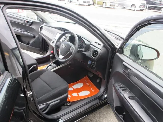 Corolla fielder hybrid ex 2023 black colour - image 3