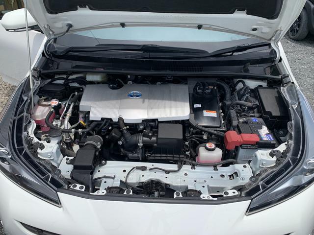 TOYOTA PRIUS S WHITE - image 7