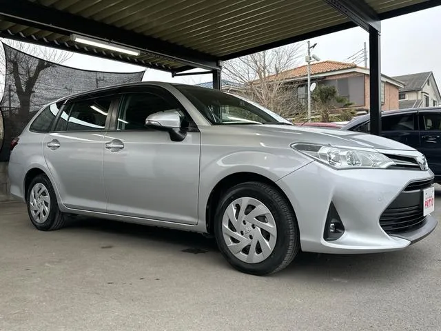 Corolla fielder hybrid ex 2023 silver colour - image 5