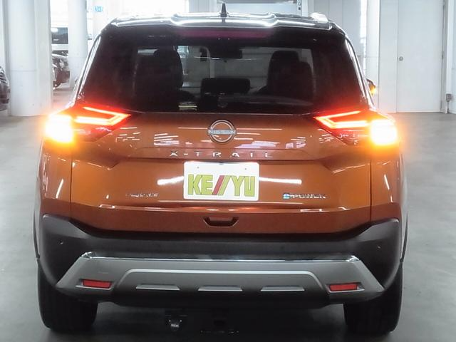 X-TRAIL G E-4ORCE ORANGE - image 8