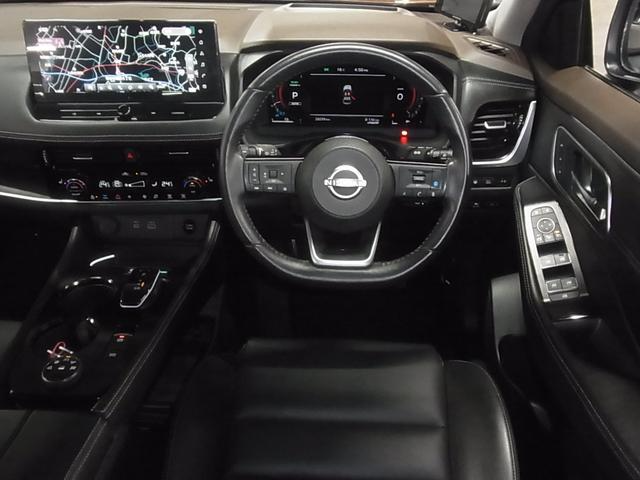X-TRAIL G E-4ORCE ORANGE - image 5