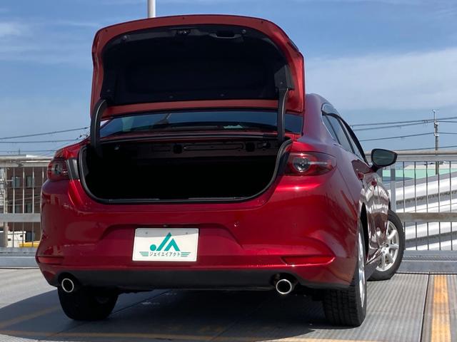 Mazda 3 2021 RED - image 3