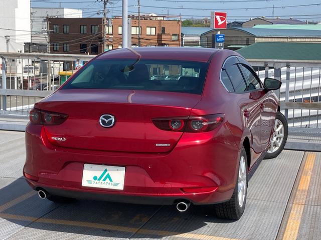 Mazda 3 2021 RED - image 8