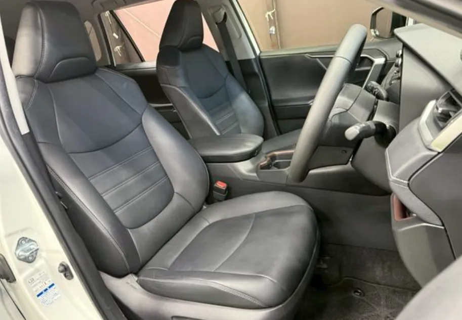RAV-4 2022 PEARL HYBRID - image 7