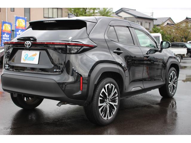 Yaris cross 2021 Z Black - image 11