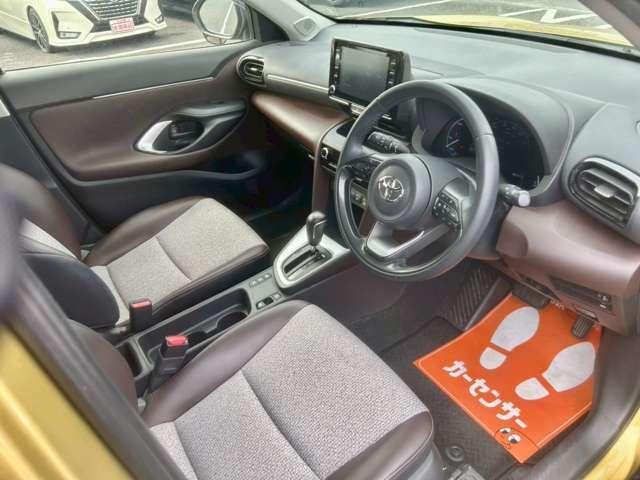 Yaris cross 2021 Z  Gold - image 8