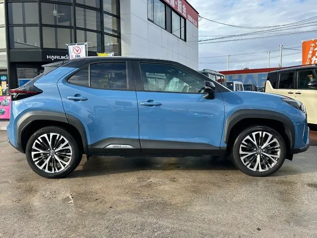 YARIS CROSS HYBRID Z ADVENTURE BLUE - image 4