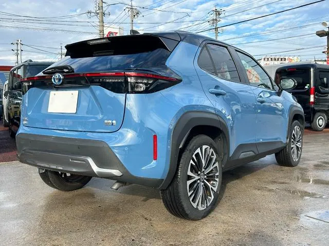 YARIS CROSS HYBRID Z ADVENTURE BLUE - image 5