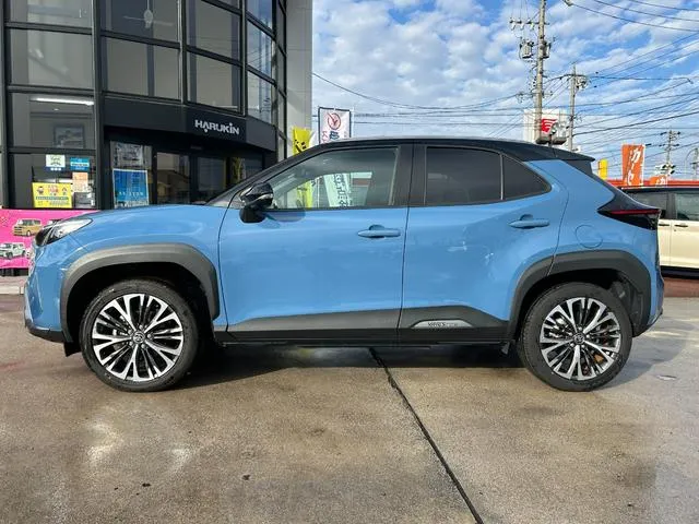 YARIS CROSS HYBRID Z ADVENTURE BLUE - image 8