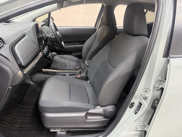 TOYOTA AQUA 2022 Z SILVER - image 2