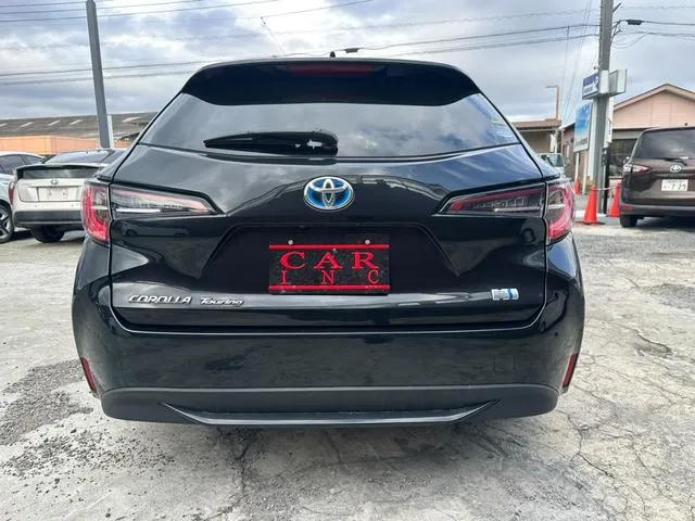 COROLLA TOURING HYBRID S BLACK COLOUR 2021 - image 4
